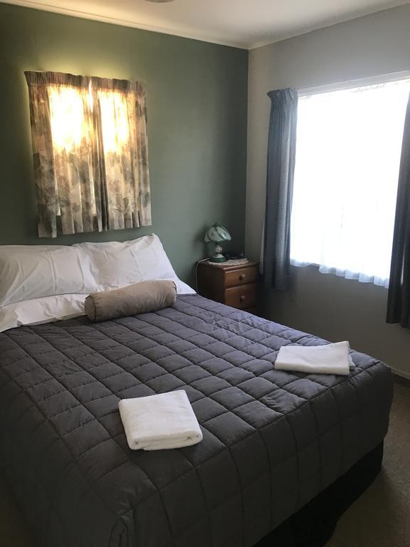 Windsor Lodge & Caravan Park Waitahanui Екстериор снимка
